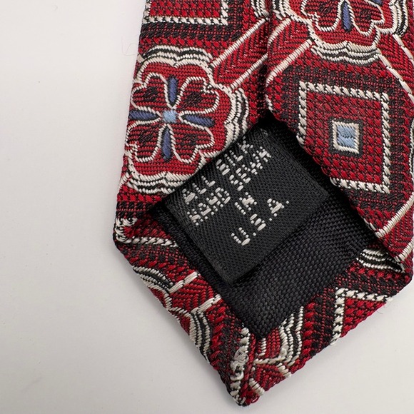 Jos A Bank Mens Silk Tie Lot 2 Purple Geometric Red Floral Medallion Hand Sewn - Picture 8 of 11
